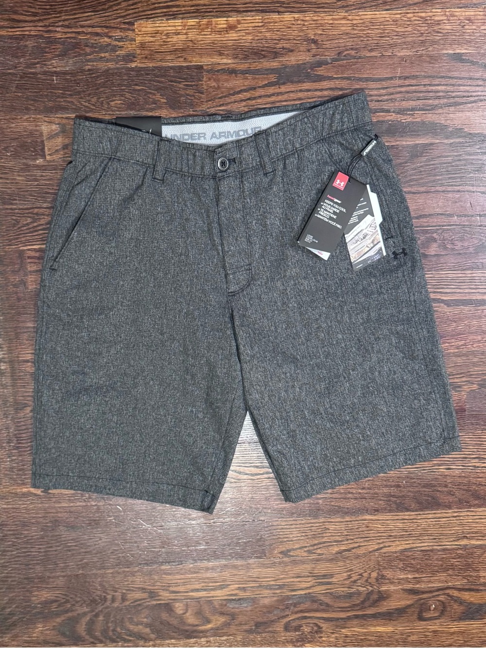 Under Armour Men’s Dark Gray Golf Shorts